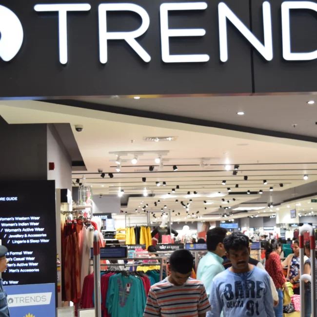 relaince trends mantri mall-1 (1)